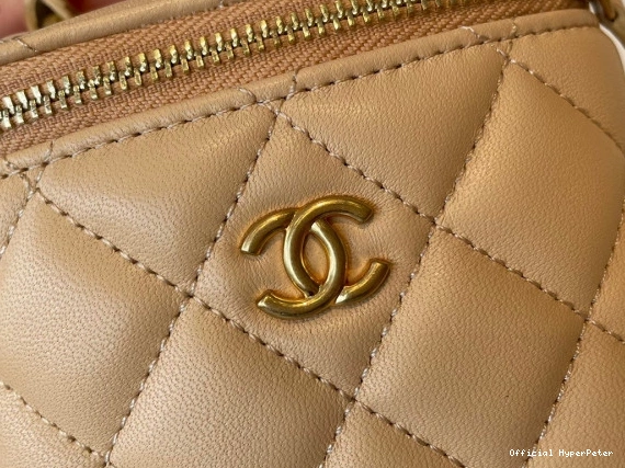 Hyper Peter CASE CHANEL VANITY 0813